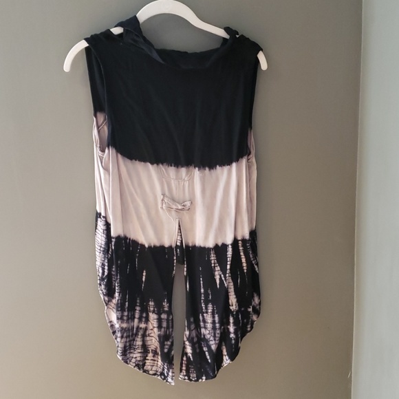 Button down tanktop - Picture 3 of 3